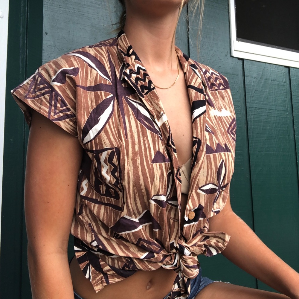 Vintage Hawaiian print top